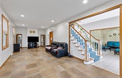 704 Park Ave, Rostraver, PA 15012