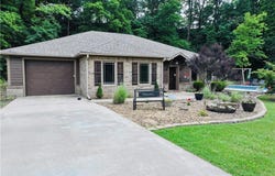 19123 Nokes Farm  RD, Siloam Springs, AR 72761