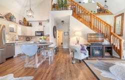 110 Black Bear Way, Hollister, MO 65672