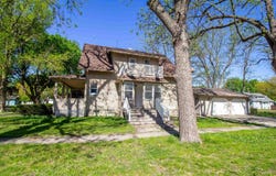402 FLOWER ST, Albert City, IA 50510