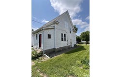 1109 S MICHIGAN Street, Davenport, IA 52802