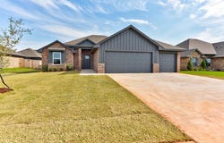 2021 W Crossbow Way, Mustang, OK 73064