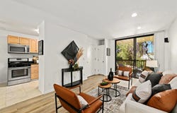 4615 Pico, San Diego, CA 92109