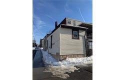 211 S 3rd St, Jeannette, PA 15644