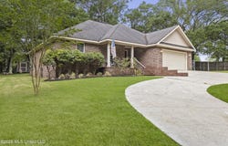 2609 N 15th Street, Ocean Springs, MS 39564