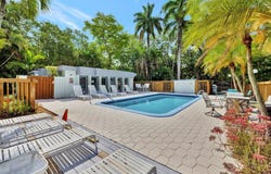 2017 N Dixie Hwy, Wilton Manors, FL 33305