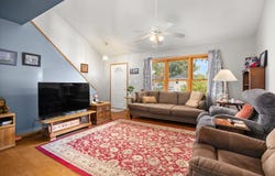 803 Ashbury Way, Ottawa, IL 61350