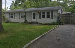 16 Sagewood Drive, Shirley, NY 11967