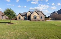 7232 Sussex Lane, Mansfield, TX 76063