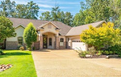 11 Risco Way, Hot Springs Village, AR 71909