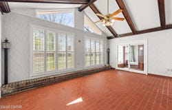 910 Greenview Drive, Fayetteville, TN 37334