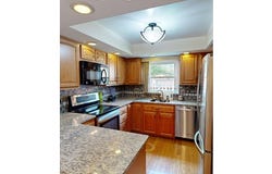 4426 Knightsbridge Lane, West Bloomfield, MI 48323