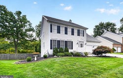 86 CHICORY Lane, PENNINGTON, NJ 08534