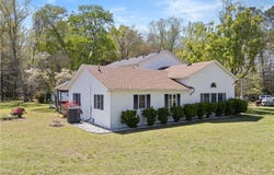 12522 Doles Road, Zuni, VA 23898