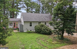924 BLACKBEARD POND ROAD, HAGUE, VA 22469