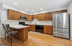 606 COATES LANE, KING OF PRUSSIA, PA 19406