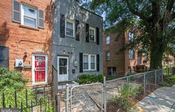 4230 EDSON PLACE NE, WASHINGTON, DC 20019