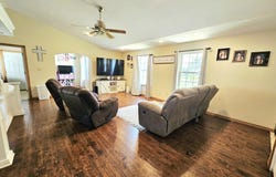 538 E State Line Road, Baxter Springs, KS 66713
