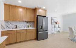 1913 W Middlefield Rd, Mountain View, CA 94043