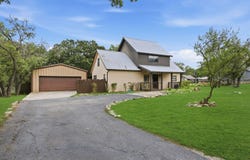 109 Glenn Oaks Dr, Boerne, TX 78006