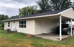 915 S 5th, Dardanelle, AR 72834