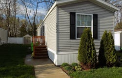 40352 Harrison St, Novi, MI 48375