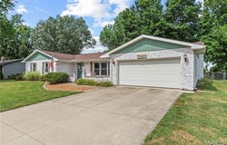 1211 6th Street, Pawnee, IL 62558