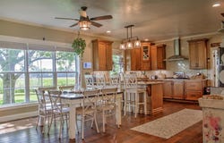 507 Parkers Levee, Martin, TN 38237