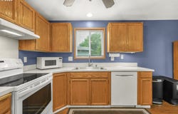 801 SE 147TH AVE, Vancouver, WA 98683