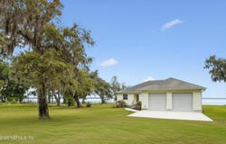 102 SANDRA Lane, Crescent City, FL 32112