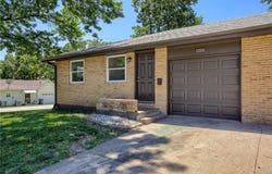 1200 N Osage Street, Independence, MO 64050