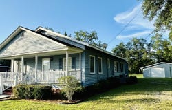 78 W Palmetto Avenue, Varnville, SC 29944