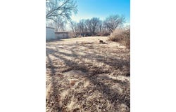609 MENOR, Winfield, KS 67156