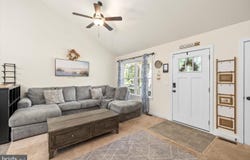 44 DEUX RUE, COLONIAL BEACH, VA 22443