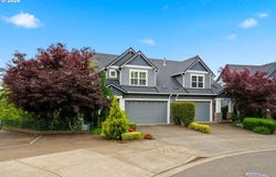 2246 SAINT MORITZ Loop, WestLinn, OR 97068