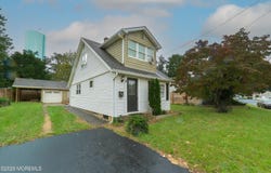 402 Fairfield Way, Keyport, NJ 07735