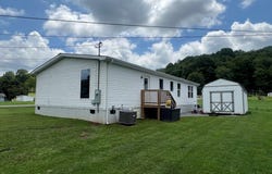 210 Lee Street, BLUEFIELD, VA 24605