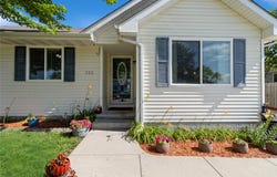 302 W 18th Place, Indianola, IA 50125