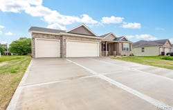 225 Ranchero Drive, Hamel, IL 62046