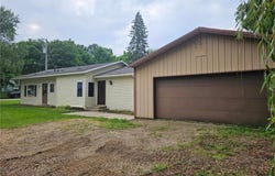 641 2ND ST, Holdingford, MN 56340