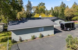 594 COUTANT LN, Grants Pass, OR 97527