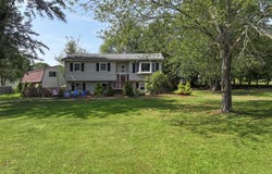 200 Cardinal Dr, Montgomery, NY 12549