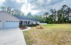 327 Edgewood Cir, Douglas, GA 31533