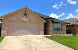 4203 Jasper Lane, Granbury, TX 76049