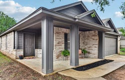 717 Blair Ave, Bastrop, TX 78602
