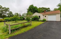 52 Capron Farm Drive, Warwick, RI 02886