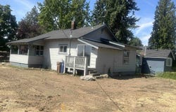 2304 W Glass St, Spokane, WA 99205