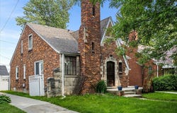 8304 Pinehurst Street, Detroit, MI 48204