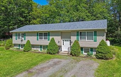 58 Keystone Road, Clifton Township, PA 18424
