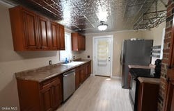 61 Fort Johnson Avenue, Amsterdam, NY 12010